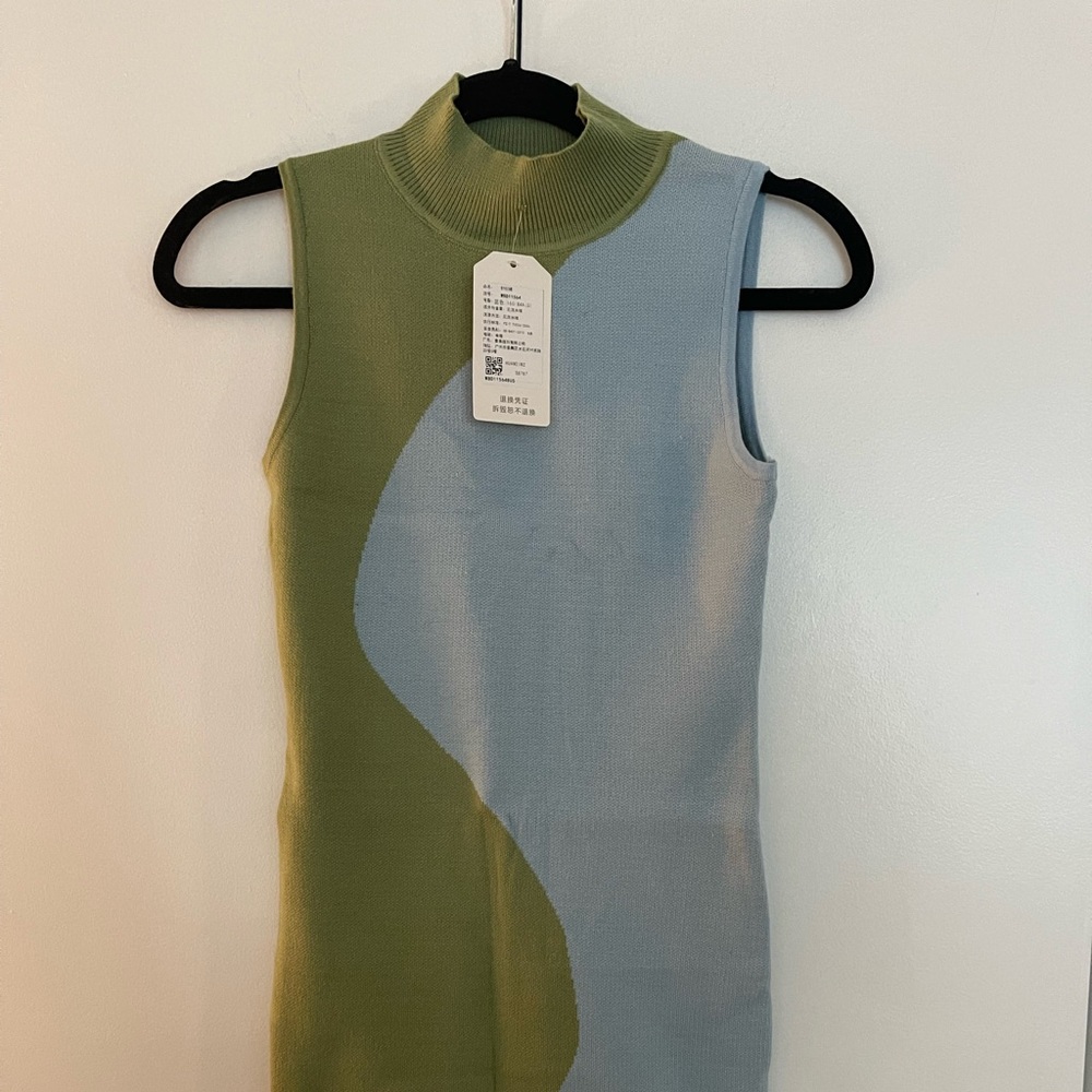 green and blue dress